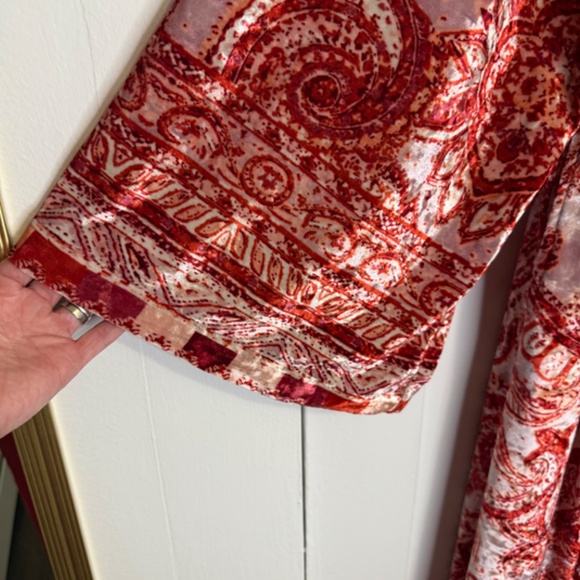 We the Free Enchanted Robe Free People Pink and Red Velvet Size XS - Picture 7 of 11
